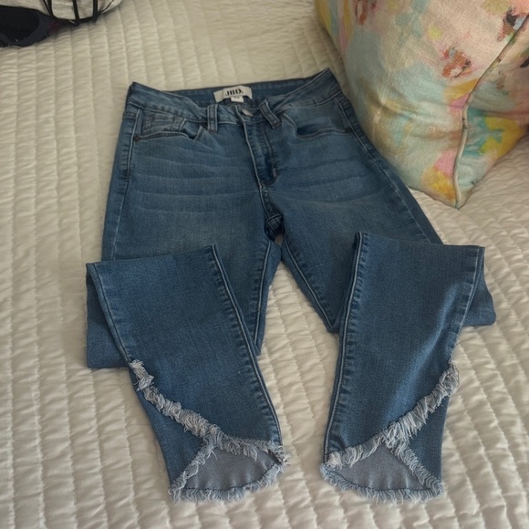 Just Black Cropped Blue Jeans with Frayed Hem - Picture 1 of 6